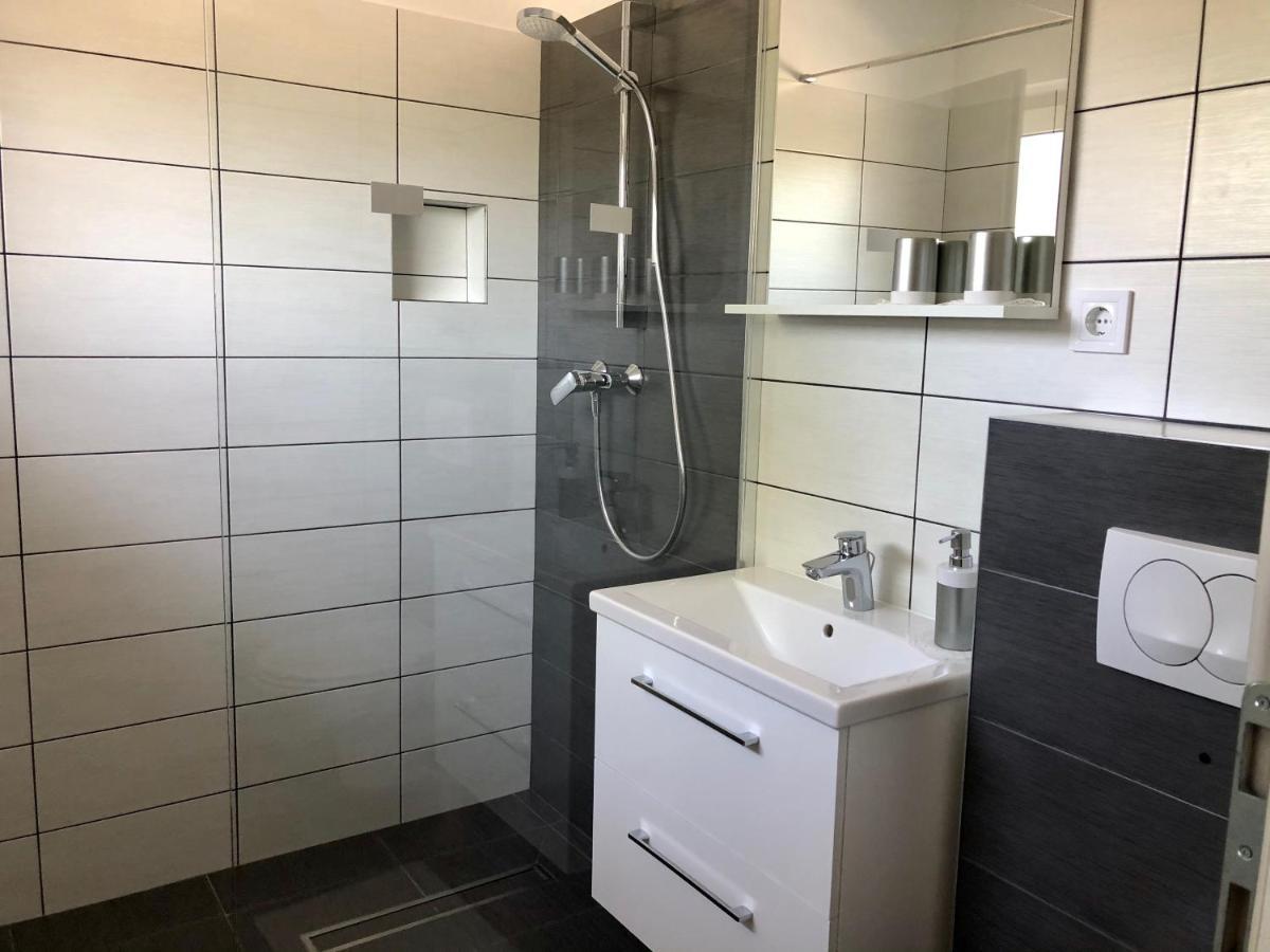 Studio Apartmani Biser 1, 2, 3 Deluxe Tuheljske Toplice Exterior photo